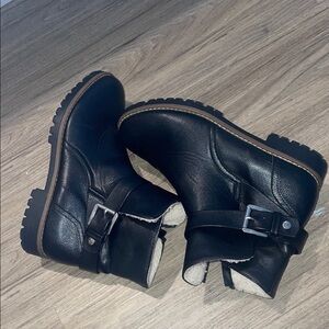 NÁUTICA Black Ankle Boots with Buckle Detail